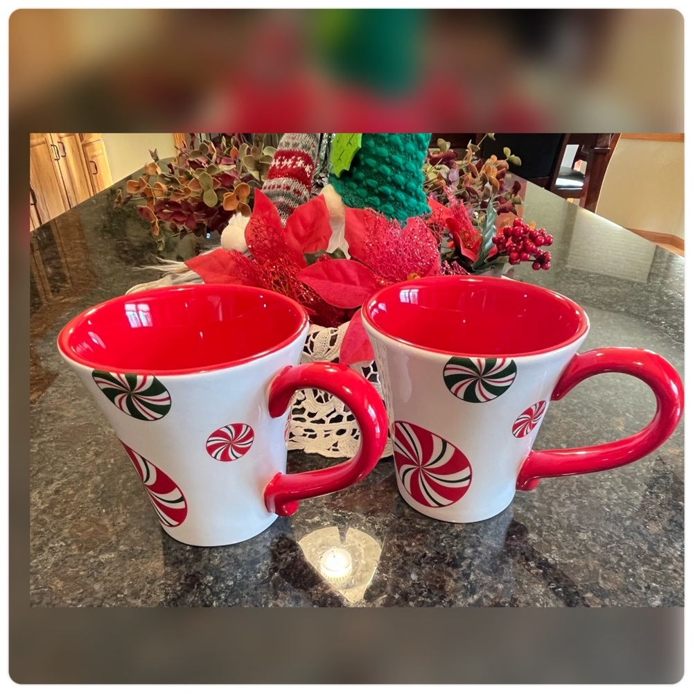 Pier 1-Hand Painted Pair of ‘Candy Cane’ Mugs-EUC!!! - Picture 3 of 6